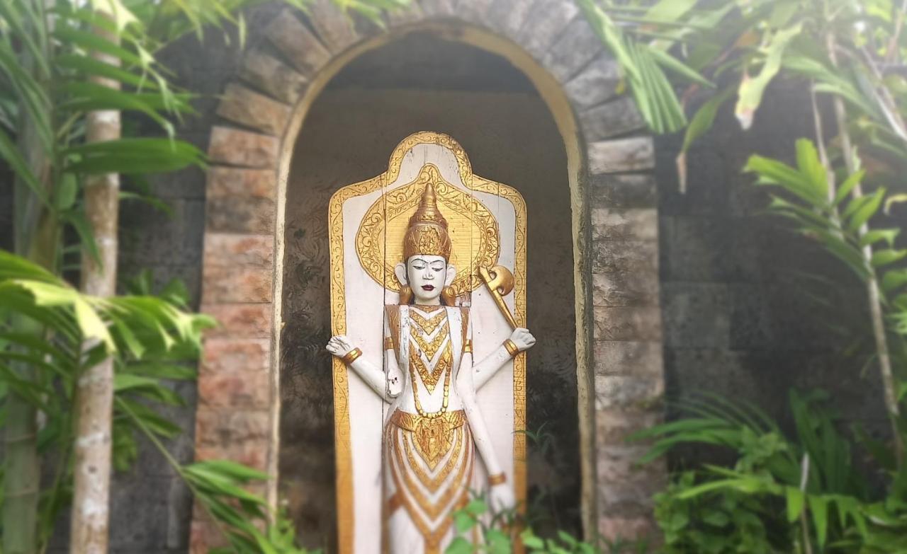 Matahari Inn Kuta  Buitenkant foto